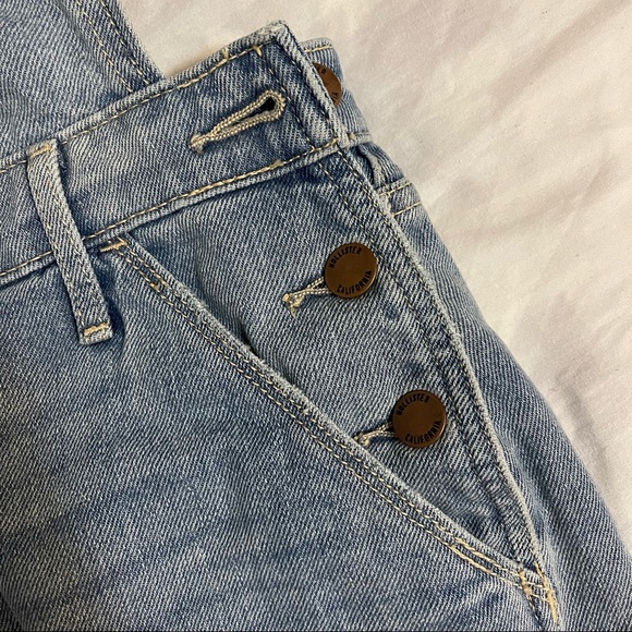 Hollister High Rise Mom Short Overall 4” - Picture 5 of 7